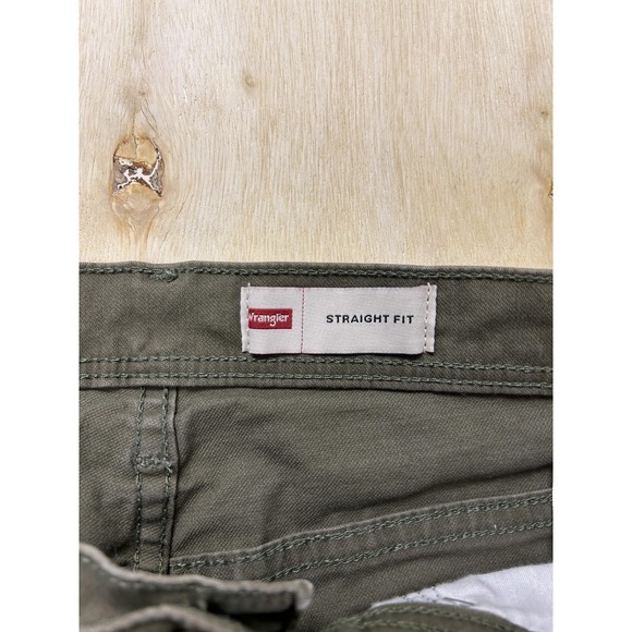 Wrangler Pants Mens 32x32 Green Chino Straight Leg Regular Fit Workwear - Picture 2 of 11